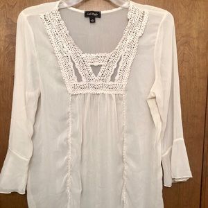 Flutter sleeve sheer cream size Large
